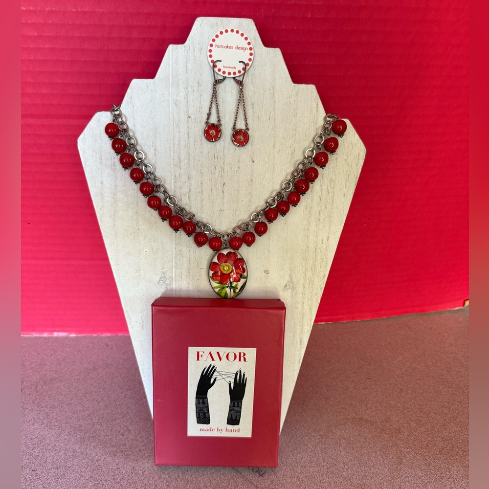 Hotcakes Red Floral Necklace